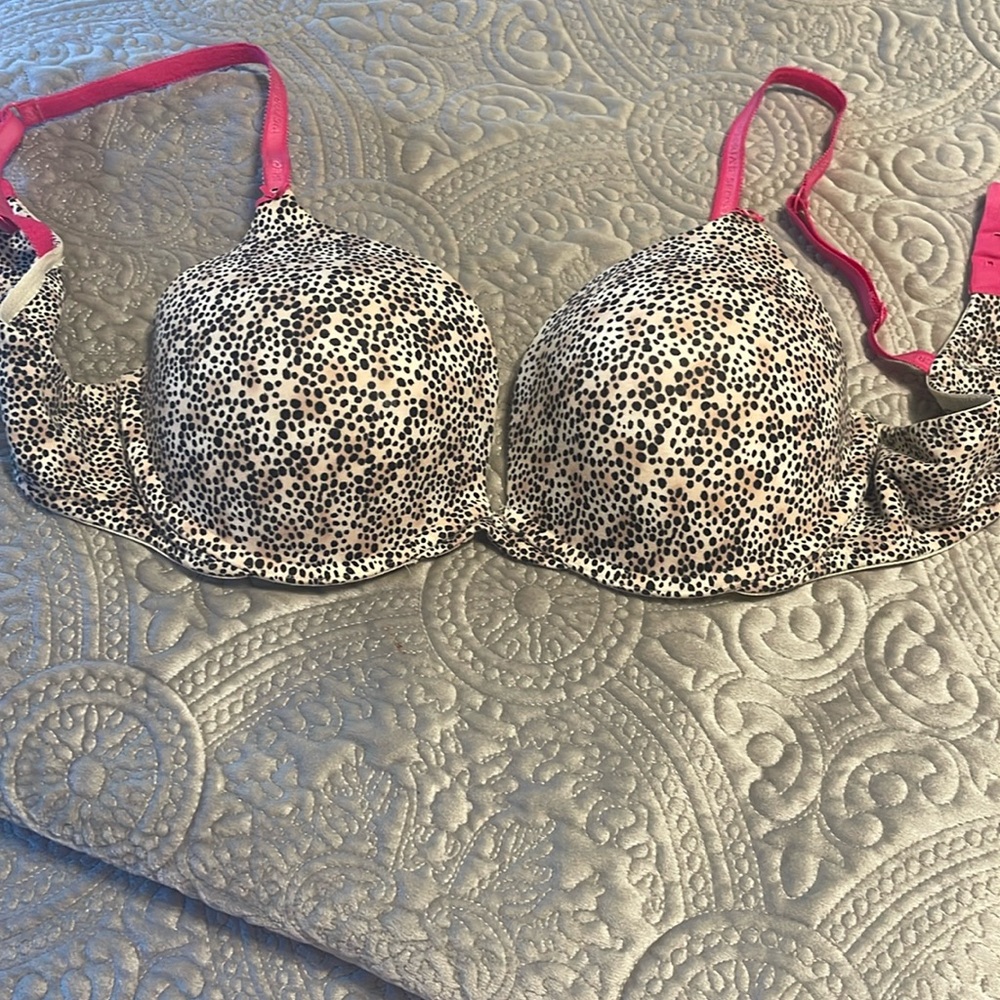 Victoria Secret 38 C Push Up Bra